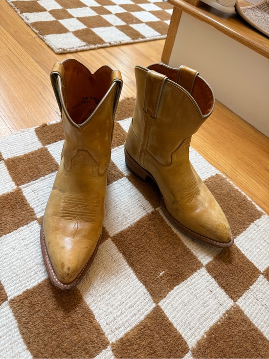 Frye Shoes - Frye Honey Tan Leather Western Cowboy Boots